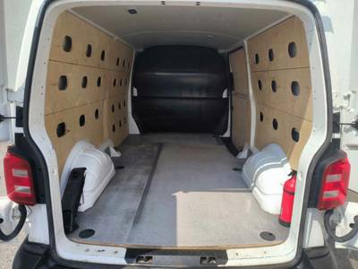 Volkswagen Transporter, L2H1 2.0TDi, AC, stř.nosič