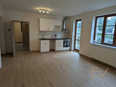 Pronájem bytu 2+kk, 58 m2, terasa 10 m2 - Praha