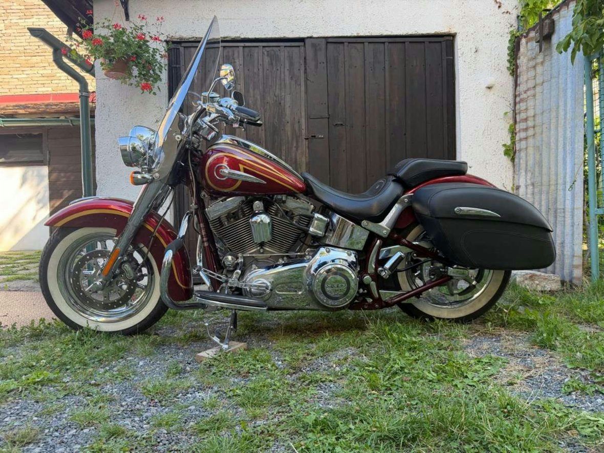 Harley-Davidson Softail Deluxe CVO Screa