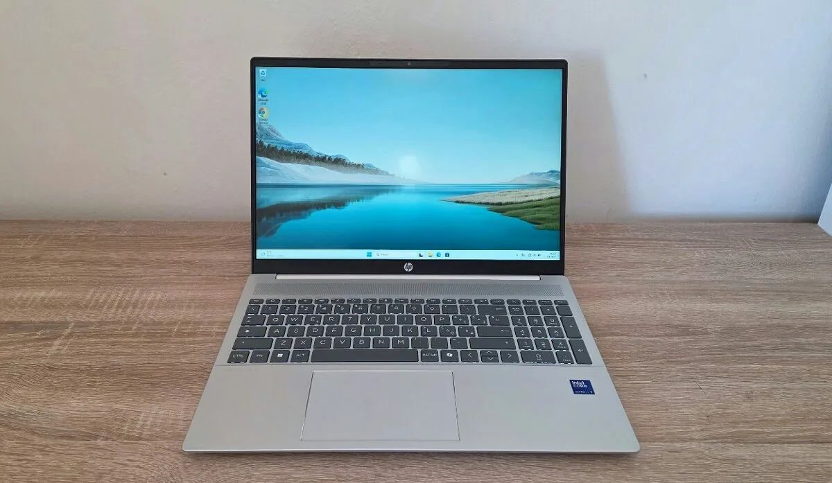 HP Omnibook 5 16 (Core Ultra 7 255U, 16/512 GB)