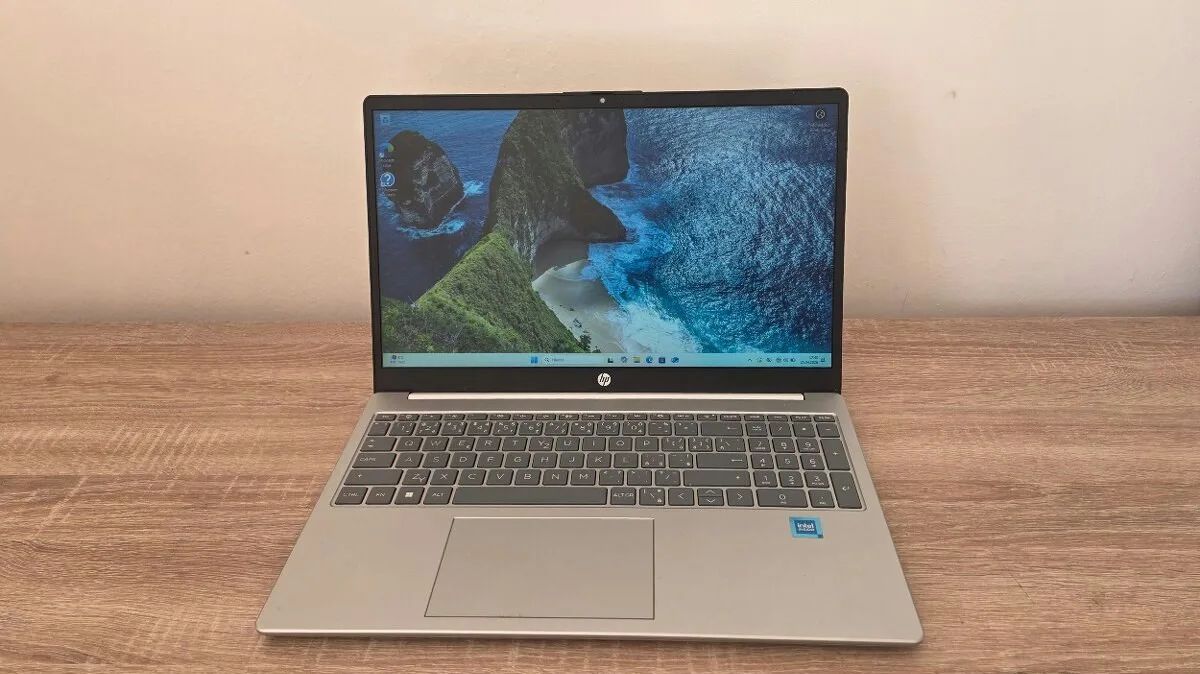 HP Laptop 15 (N100, 4 GB RAM, 128 GB SSD)