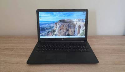 HP 15 (E2-9000e, 4 GB RAM, 256 GB SSD)