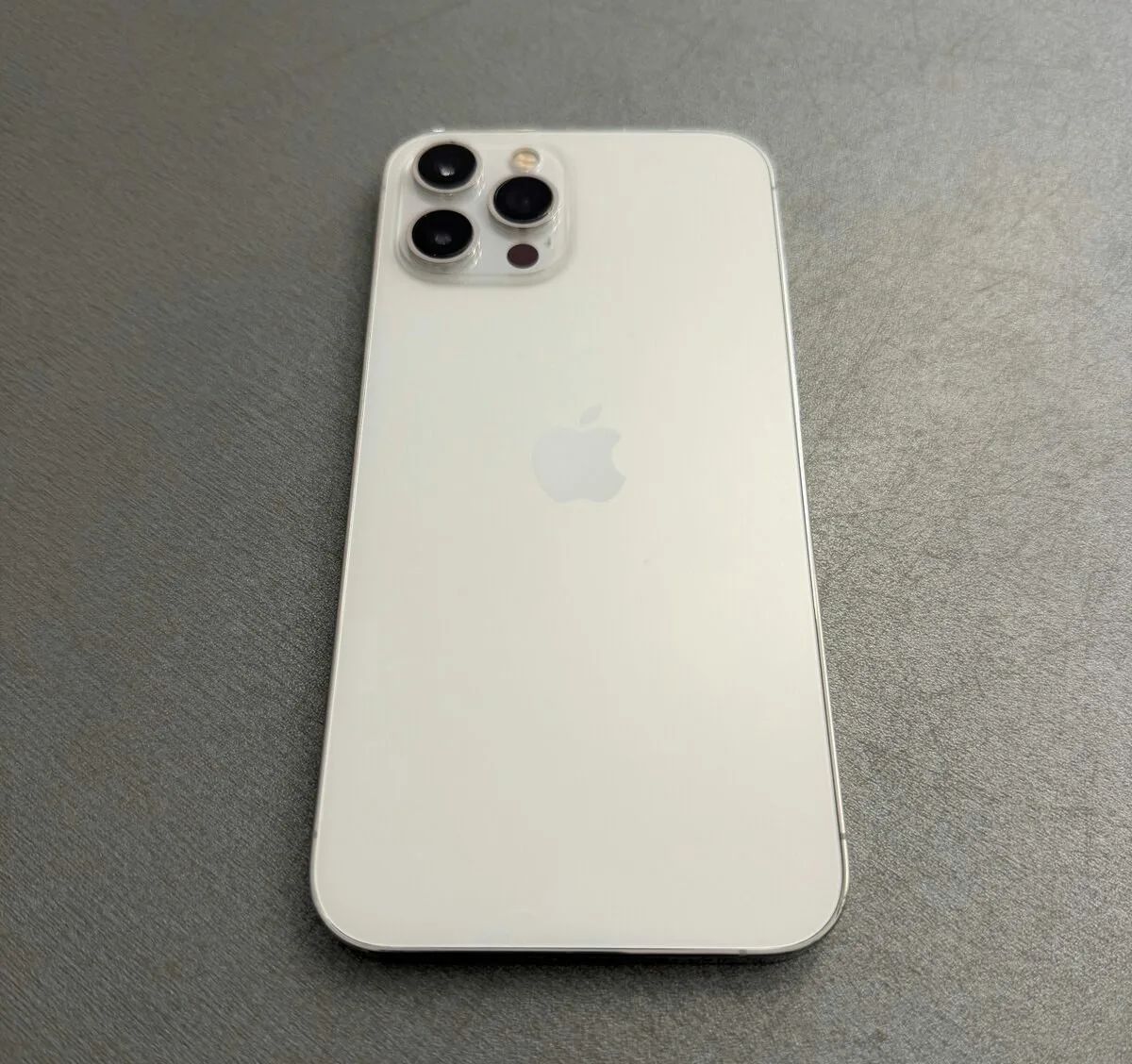 iPhone 12 Pro Max 128GB silver, 100% baterie, top stav