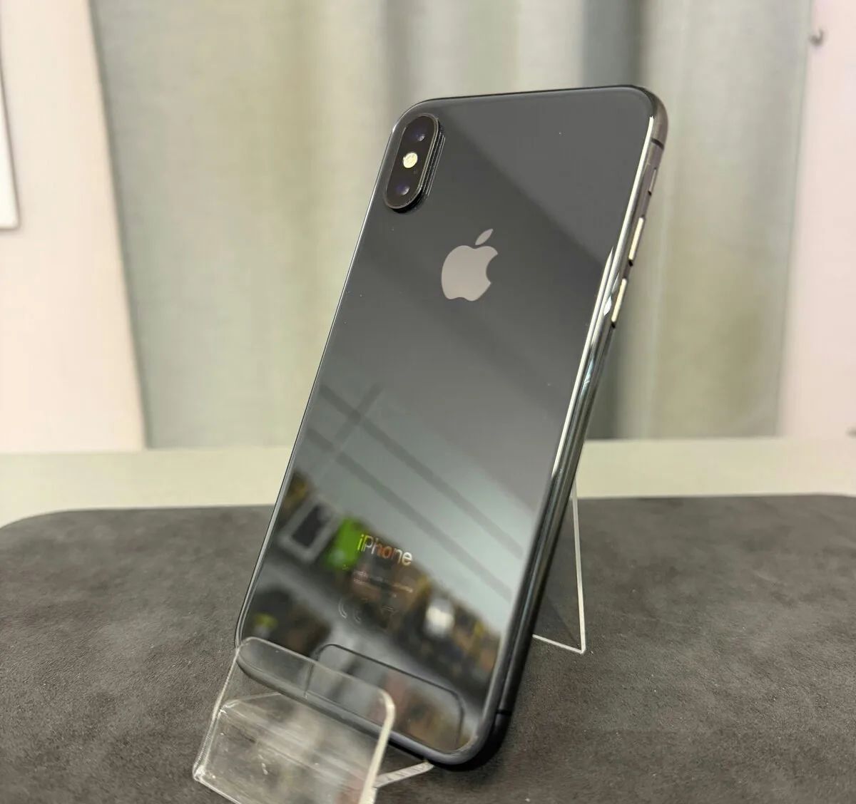 iPhone XS 256GB, 98% baterie, pěkný stav, 12 měsíců záruka