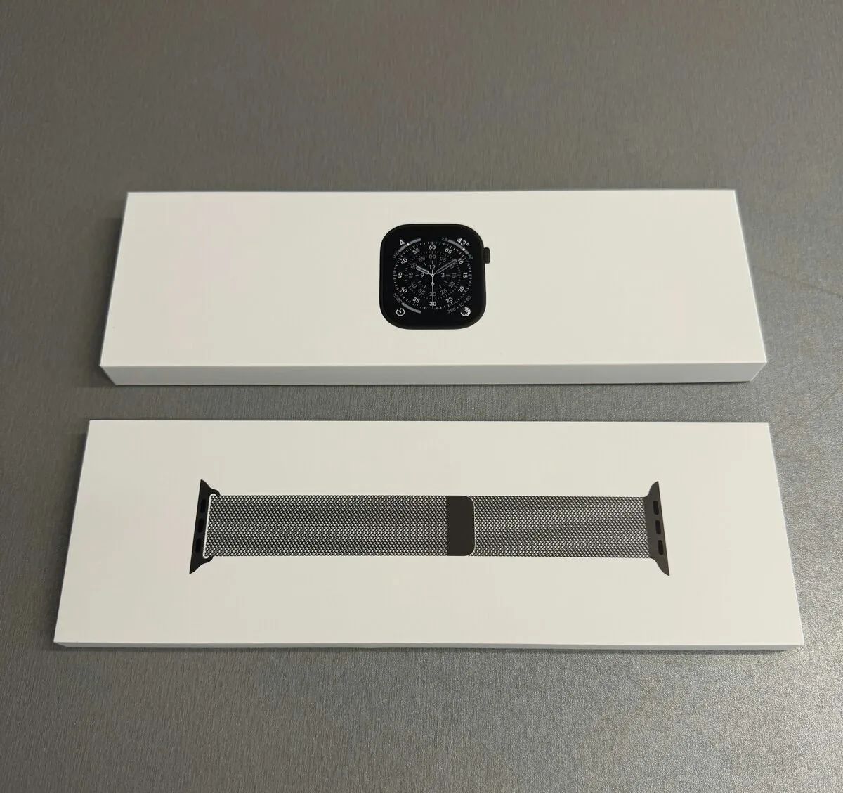 Nové titanové Apple Watch 11 46mm šedé, 2 roky záruka