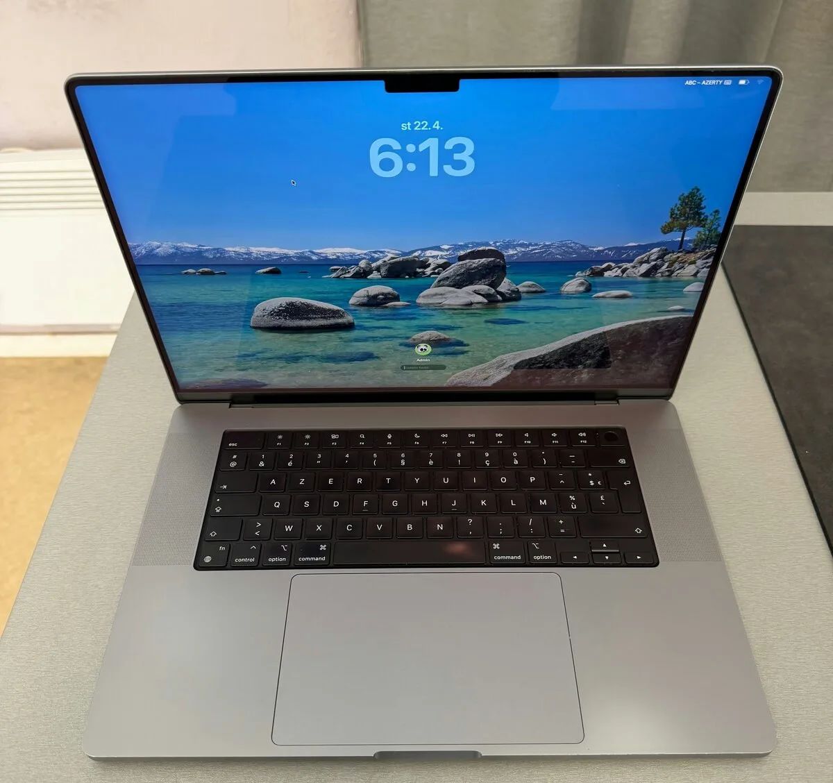 MacBook Pro 2021 / M1 Pro / 16” / 1TB / 16GB / rok záruka