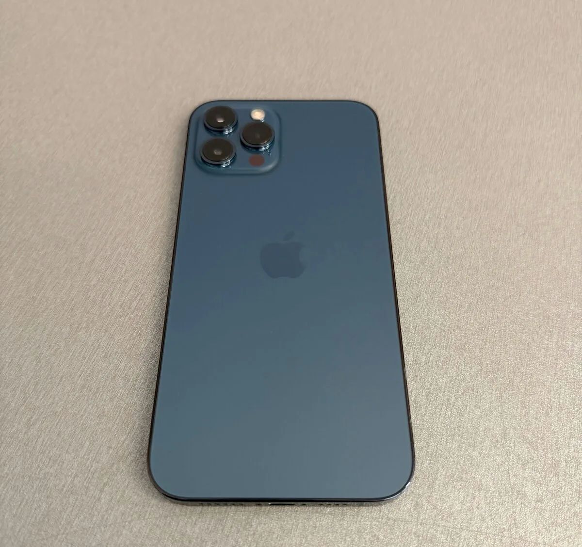 iPhone 12 Pro Max 128GB pacific blue, top stav