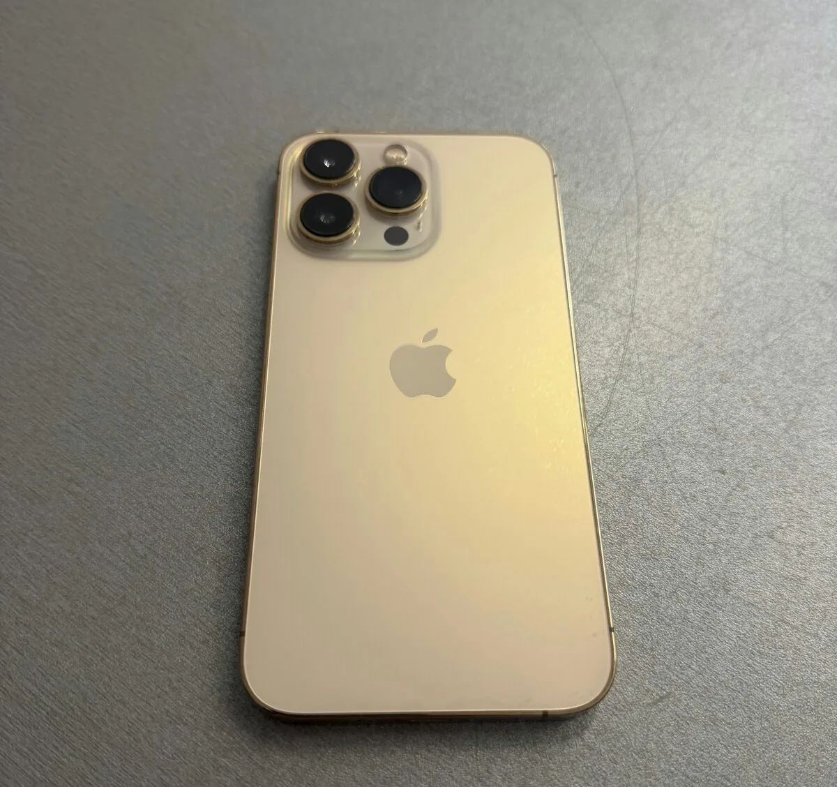 iPhone 13 Pro 256GB zlatý, 100% baterie, rok záruka