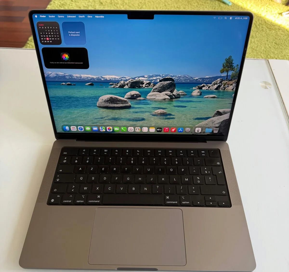 MacBook Pro 2021 / M1 Pro / 14” / 512GB / 16GB / rok záruka
