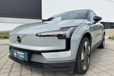 Volvo EX30, výbava PLUS 315kW bat 69kW