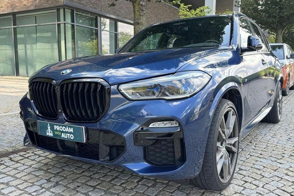 BMW X5, M50i V8