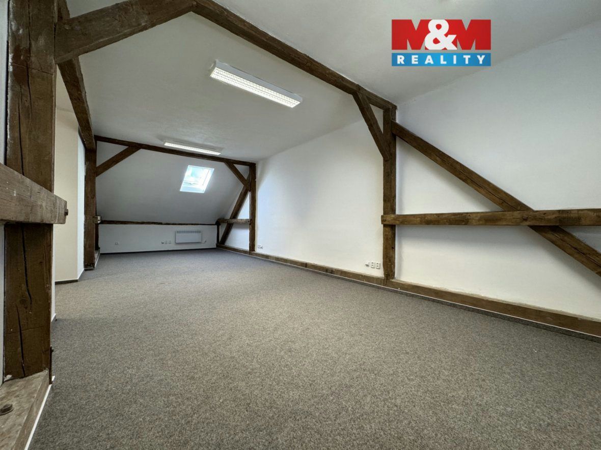 Pronájem kancelářského prostoru, 251 m², Bechyně, ul.Písecká