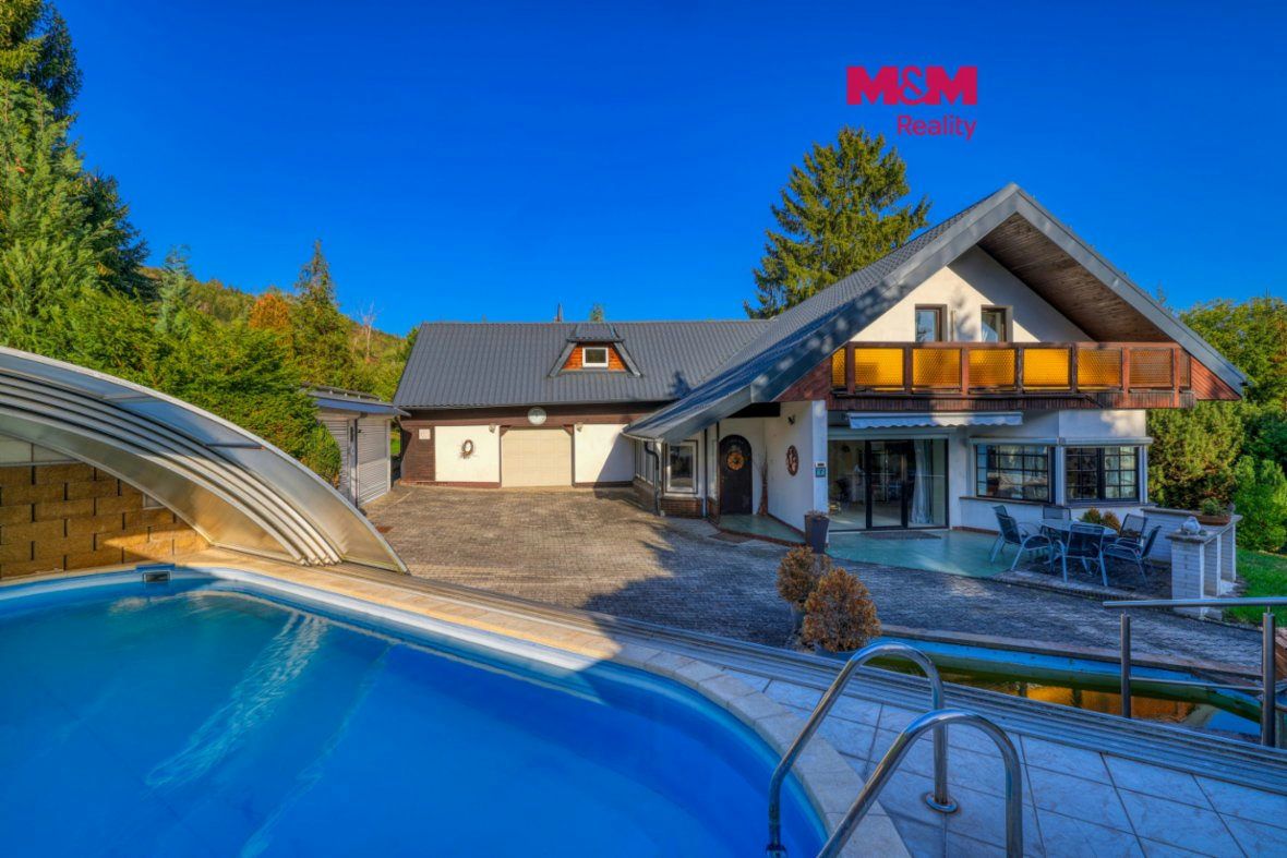 Prodej rodinného domu, 300 m², Loučim