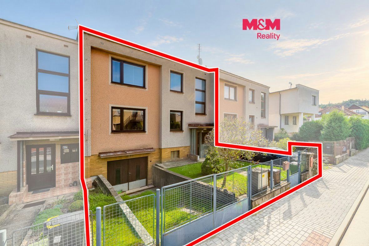 Prodej rodinného domu 2 x 3+1, Chvaletice, ul. Budovatelů