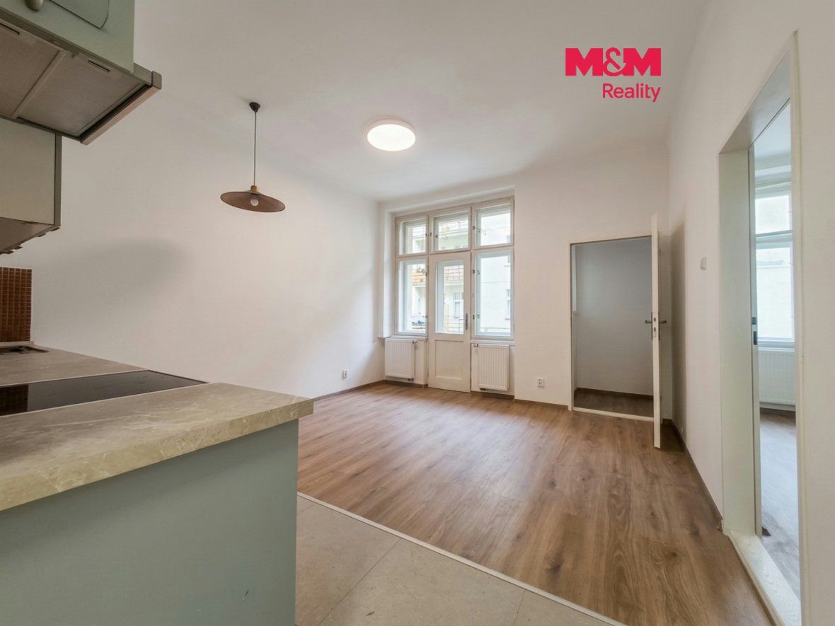 Pronájem bytu 2+kk, 48 m², Praha, ul. Bulharská