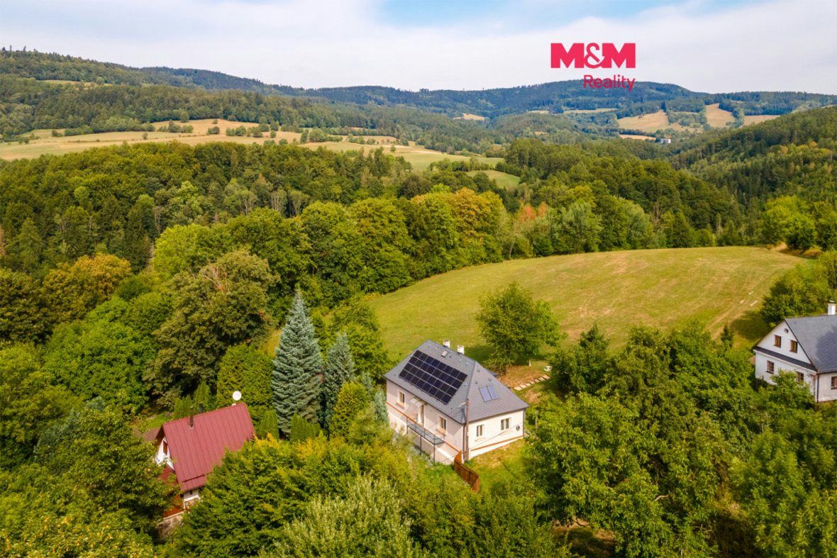 Prodej rodinného domu, 2127 m², Hartíkov - Bušín