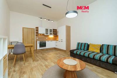Pronájem bytu 2+kk, 49 m², Karlovy Vary, ul. Moskevská