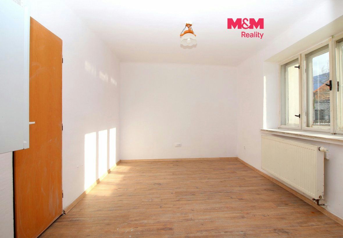 Pronájem bytu 1+1, 37 m², Dolany