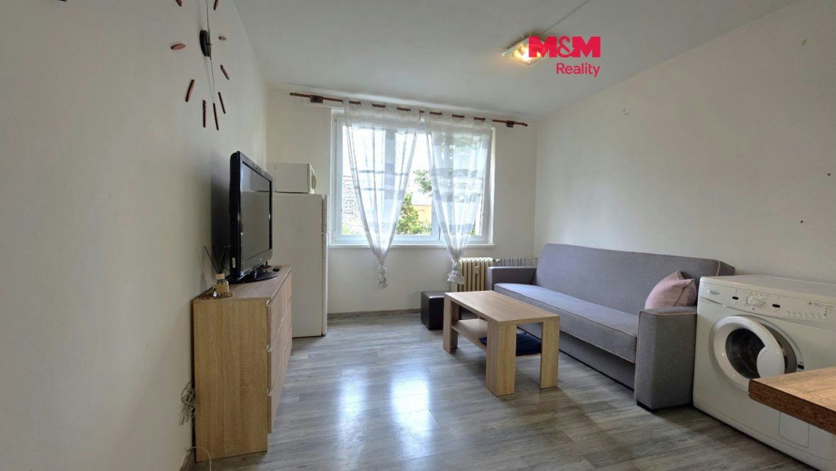 Pronájem bytu 1+kk, 20 m², Sokolov, ul. Marie Majerové