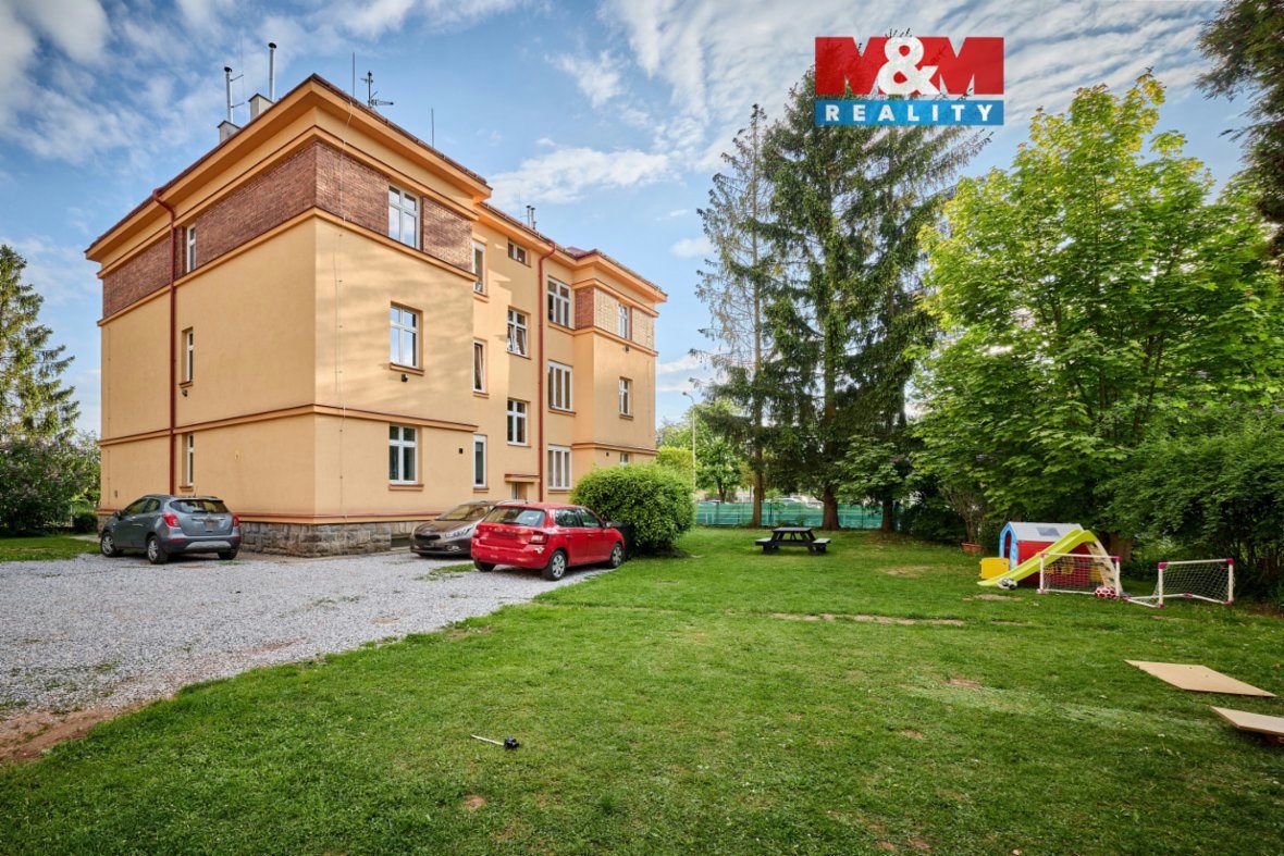 Prodej bytu 2+1, 66 m², Trutnov, ul. Komenského