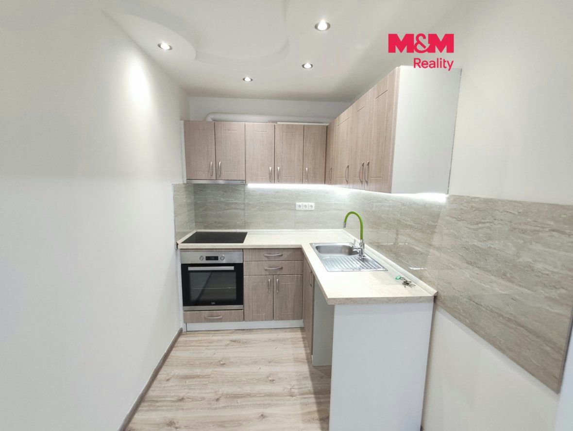 Pronájem bytu 2+kk, 44 m², Lány, ul. U lipky