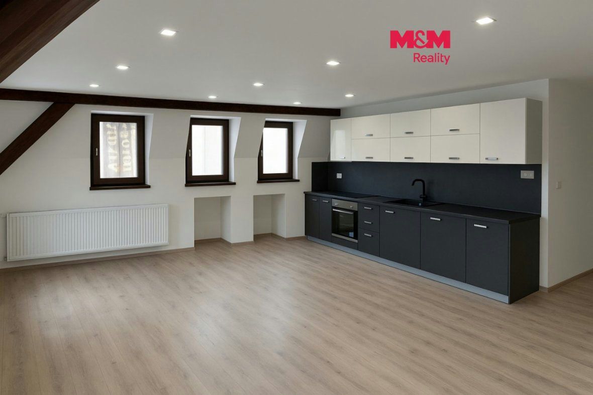 Pronájem bytu 3+kk, 75 m², Šternberk, ul. náměstí Svobody