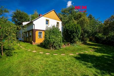RD + stavební parcela, 2238 m², Lada v Podještědí