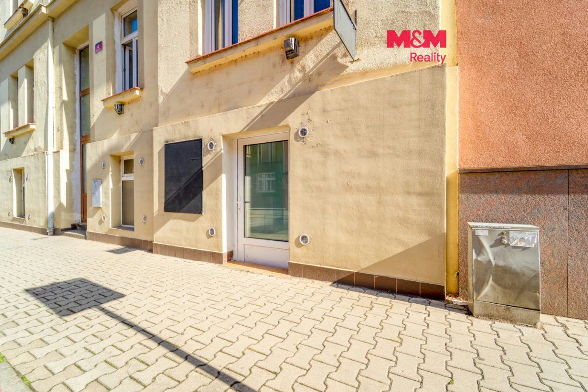 Pronájem obchod a služby, 109 m², Plzeň, ul. Radyňská
