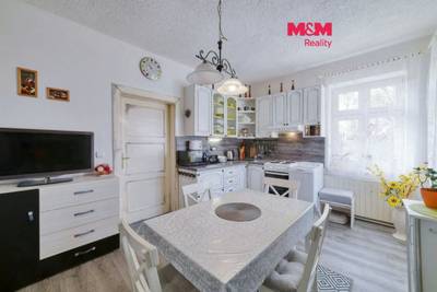 Pronájem bytu 2+kk, 40 m², Planá, ul. Revoluční