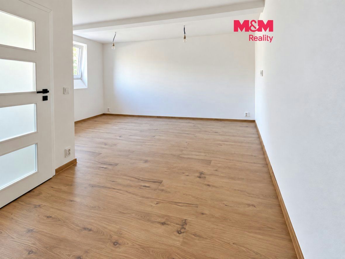 Prodej komerčního prostoru, 36 m², Praha, ul. Duchcovská