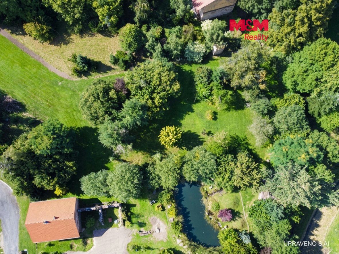 Prodej pozemku k bydlení, 16025 m²