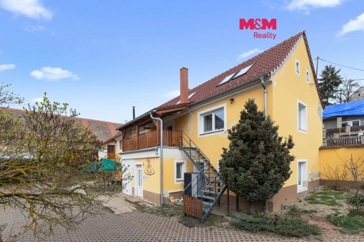 Prodej rodinného domu, 380 m², Jarpice