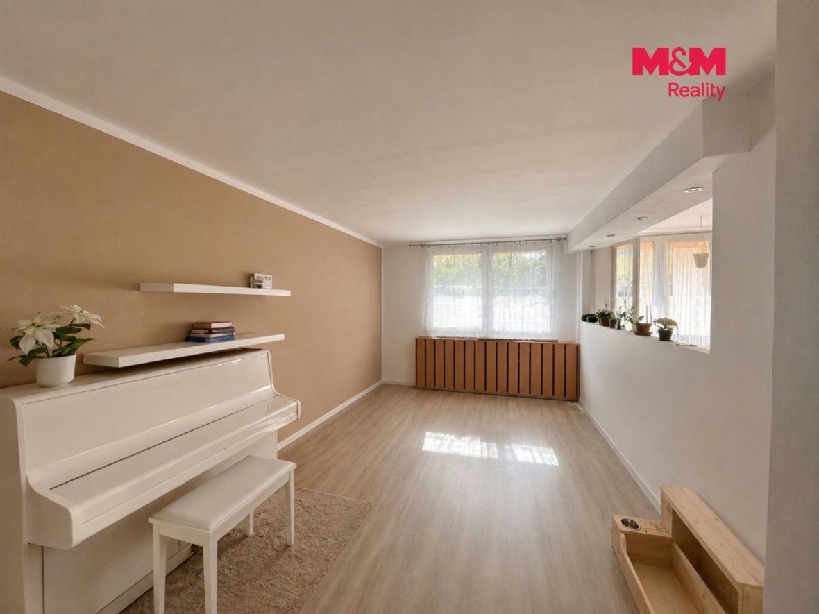 Prodej bytu 3+1, OV, 67 m², Lubenec, ul. Pražská