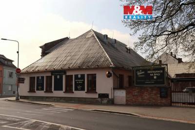 Restaurace a nočního klubu, Holice