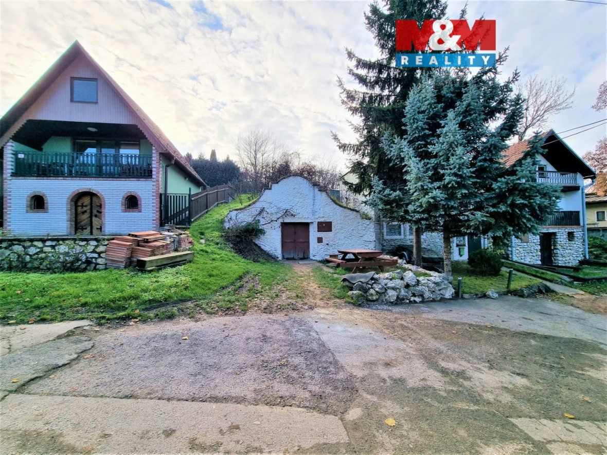 Prodej vinného sklepu, 125 m², Perná