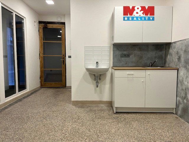 Pronájem kancelářského prostoru, 20 m², Lomnice nad Popelkou