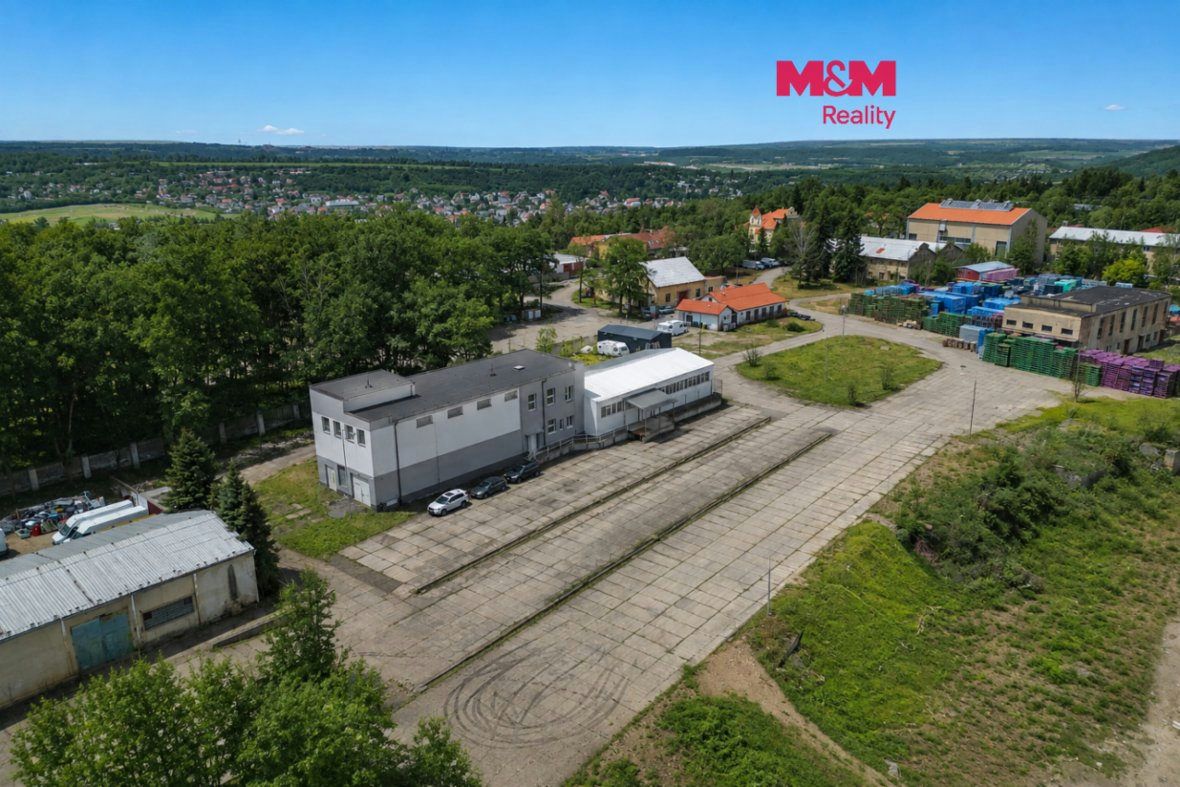 Pronájem zpevněné plochy, 1000 m², Libušín, ul. Důl Max