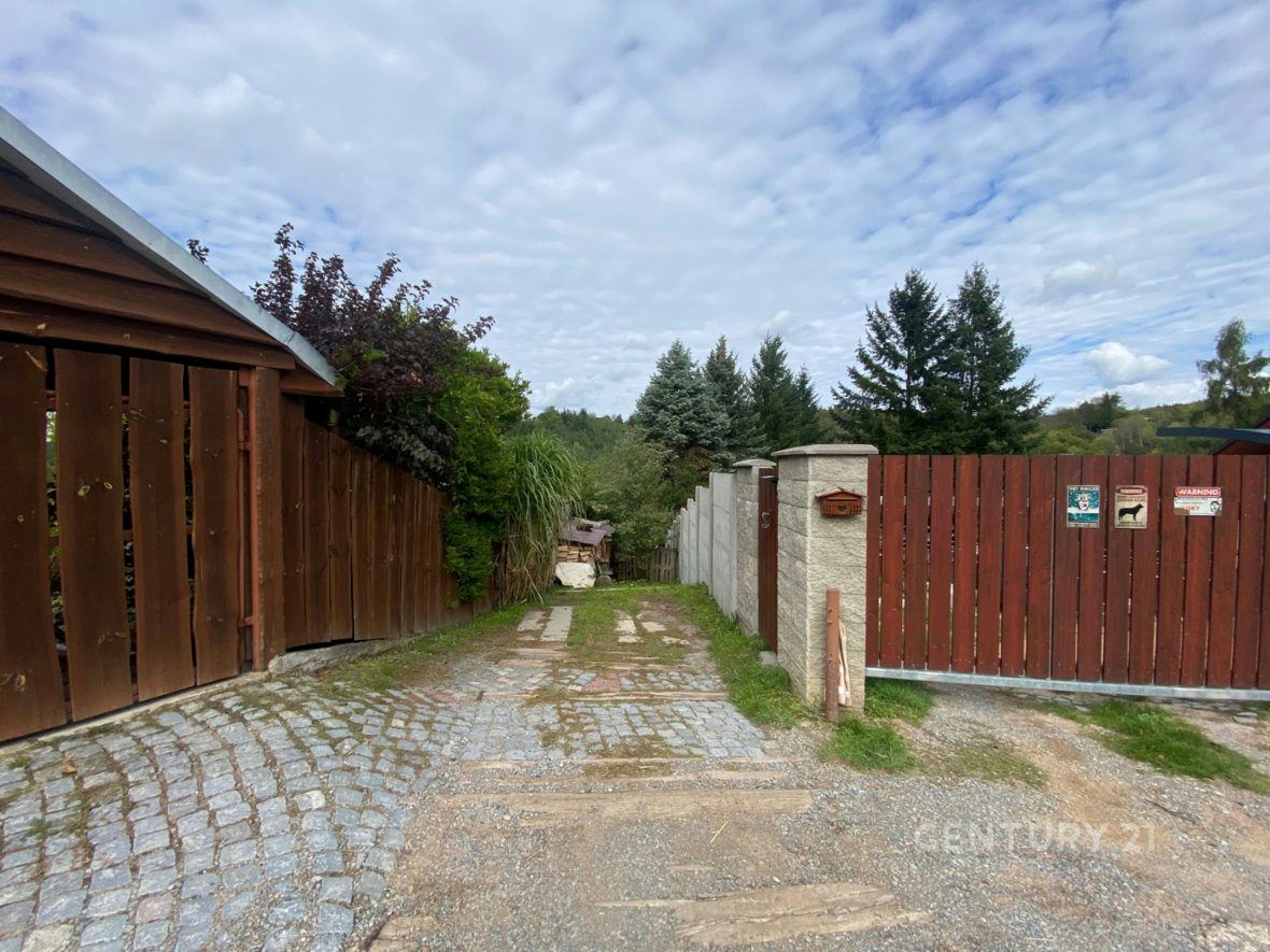 Prodej pozemku 3885m2, Olomučany, okres Blansko