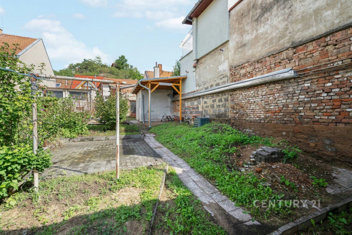 Rodinný dům 4+1 se samostatnou dílnou a výjimečným potenciálem – Brno-Královo Po