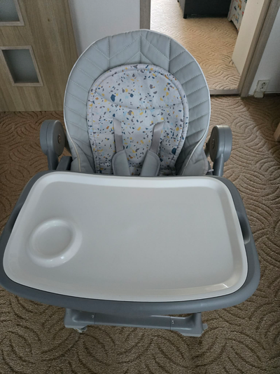 Jídelní židlička 