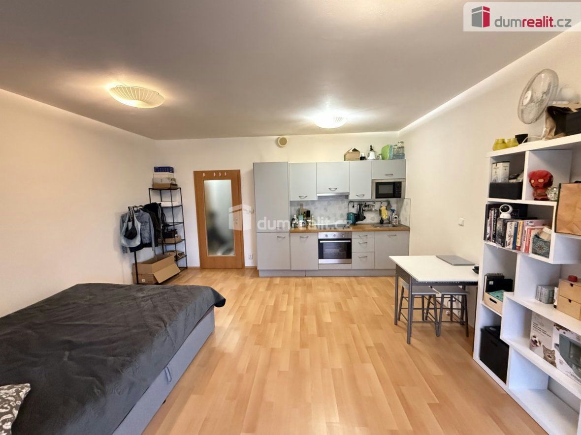Pronájem bytu 1+kk 39 m2 zařízený b
