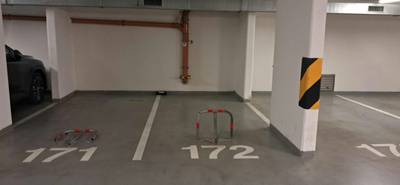 P0ark. stání 2 x 11,5m2, Názovská, Strašnice