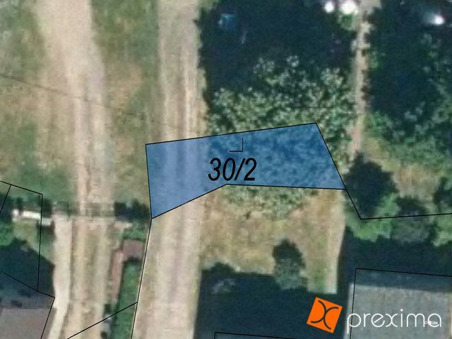 Prodej 1/4 pozemku 17 m2