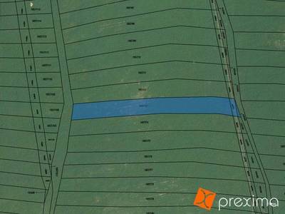 Prodej 1/2 pozemků 1000 m2