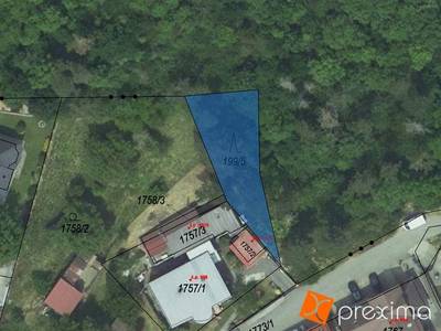 Prodej 3/4 pozemku 234 m2