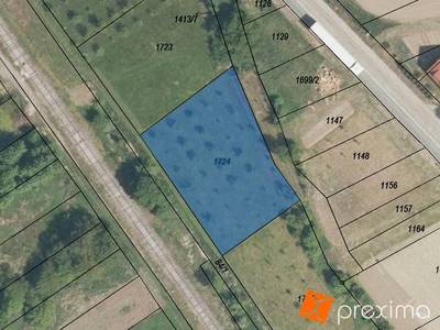Prodej 1/2 pozemku 467 m2