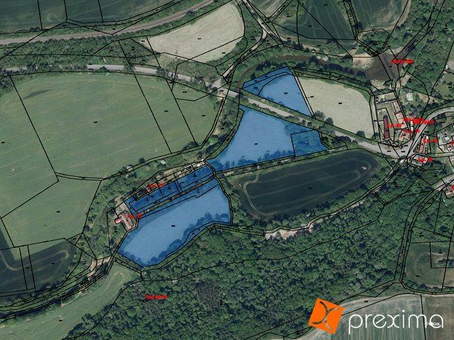Prodej 1/18 pozemků 1354 m2.Nabízíme Vám k prodeji