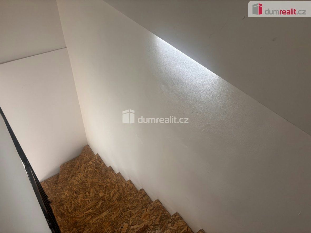 Pronájem pokoje 11 m2, Praha Bechov