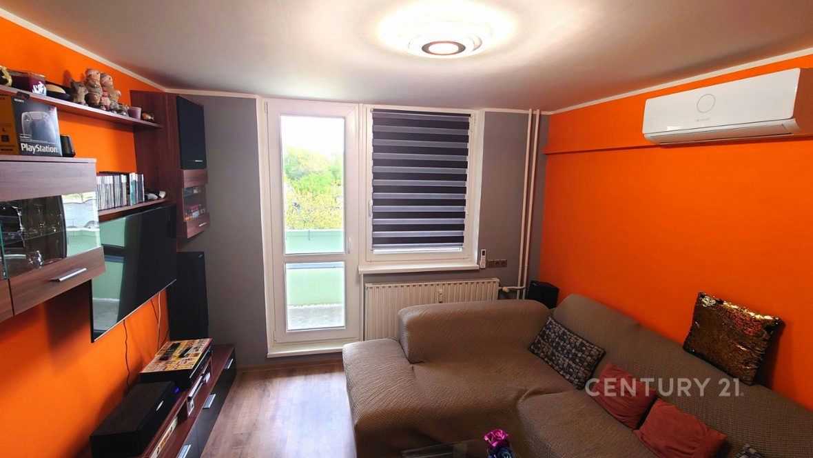 Prostorný luxusní zařízený byt 2+1 62 m² k pronájmu