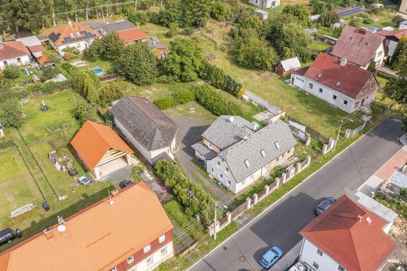 Prodej vícegeneračního RD 7+3 / 276 m2 - 3 bytové jednotky/dílna- garáž 108 m2, 